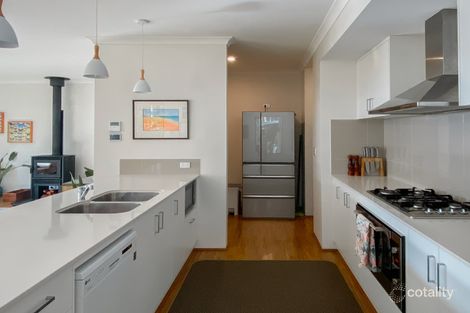 Property photo of 6 Honeysuckle Glen Cowaramup WA 6284
