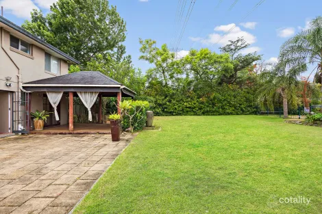 15 KNIGHTSBRIDGE AVE, BELROSE, NSW 2085