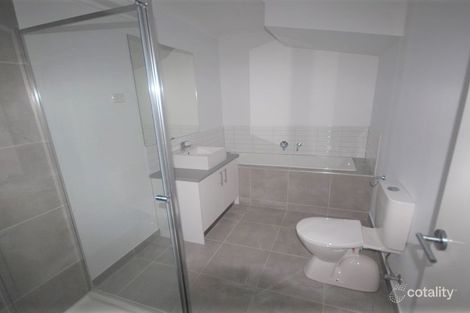 Property photo of 20 Nugget Way Cranbourne East VIC 3977