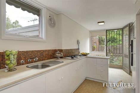 Property photo of 2/7 Chestnut Street Surrey Hills VIC 3127