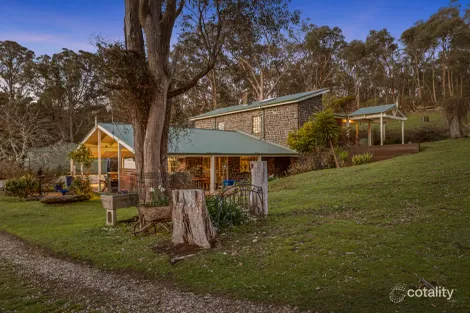 2101 Maintongoon Rd, Woodfield, VIC 3715