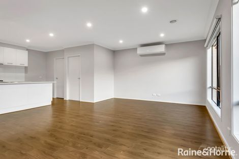 Property photo of 7 Native Street Craigieburn VIC 3064