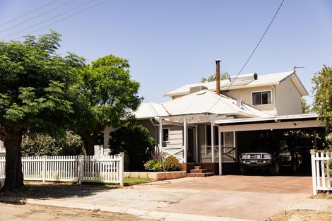 13 Throssell Rd, Merredin, WA 6415