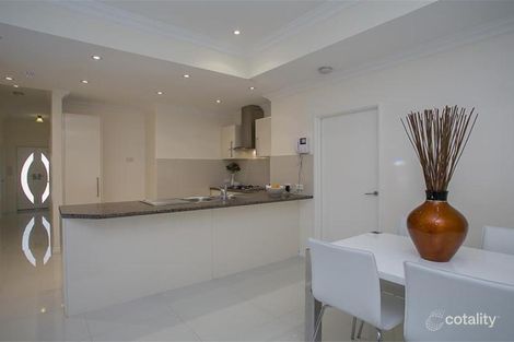 152a Ravenswood Dr, Nollamara, WA 6061