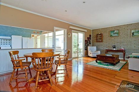 Property photo of 25 Fitzpatrick Drive Altona Meadows VIC 3028