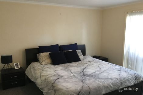 Property photo of 2 Nouvelle Grove South Morang VIC 3752
