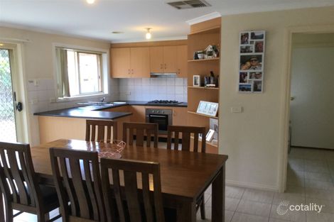 Property photo of 2 Nouvelle Grove South Morang VIC 3752