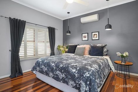 Property photo of 14 Vendale Avenue Moorooka QLD 4105