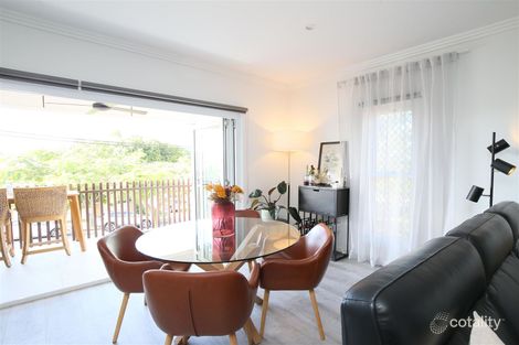 Property photo of 2/57 Norman Parade Clayfield QLD 4011