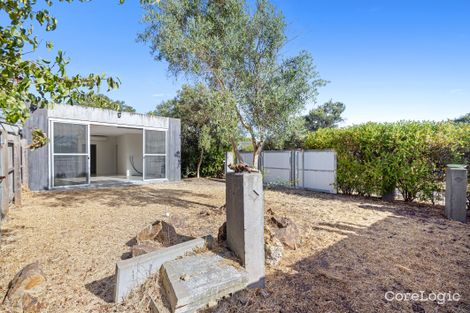 Property photo of 11 Daly Avenue Rye VIC 3941