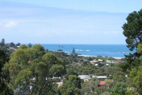 8 Fernbank Rd, Victor Harbor, SA 5211
