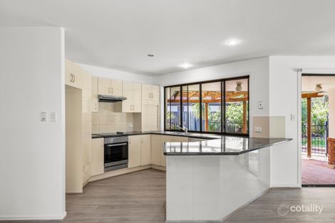 Property photo of 51 Lakeshore Drive Helensvale QLD 4212