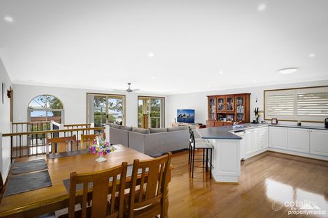 Property photo of 60 Kullaroo Road Summerland Point NSW 2259