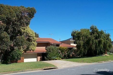 27 Worthington Rd, Booragoon, WA 6154