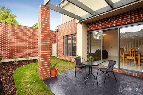 Property photo of 2/80 Russell Crescent Doncaster East VIC 3109
