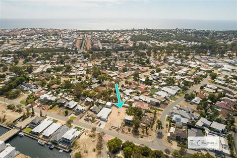 Property photo of 66 Queen Parade Wannanup WA 6210