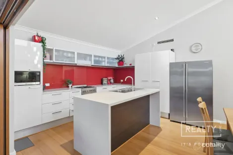 Property photo of 66 Pascoe Street Karrinyup WA 6018