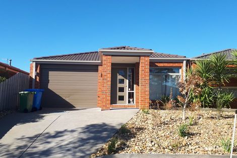 20a Broadstone Way, Cranbourne, VIC 3977