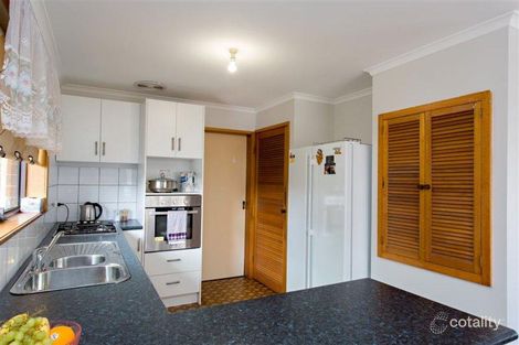 Property photo of 31 McNulty Drive Wendouree VIC 3355