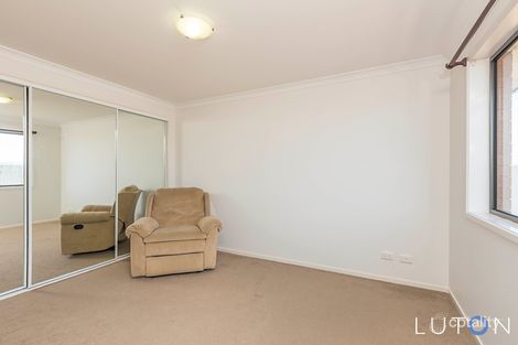 Property photo of 31 Audrey Cahn Street Macgregor ACT 2615