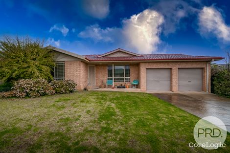 Property photo of 2 Titanga Place Bourkelands NSW 2650