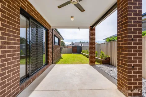 Property photo of 22 Badcoe Avenue Wodonga VIC 3690