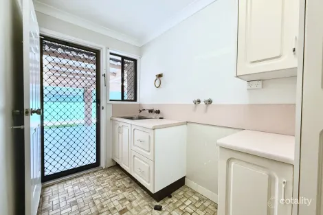 Property photo of 6 Berkeley Court Kirwan QLD 4817