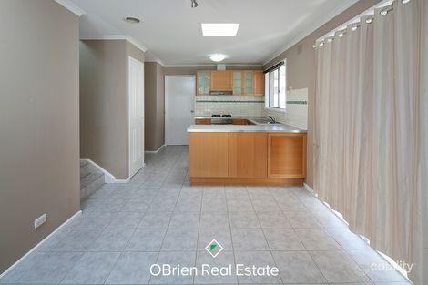Property photo of 9 Cristata Avenue Endeavour Hills VIC 3802