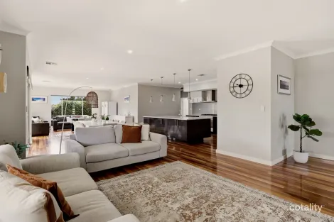 16 Fenians Pass, South Yunderup, WA 6208