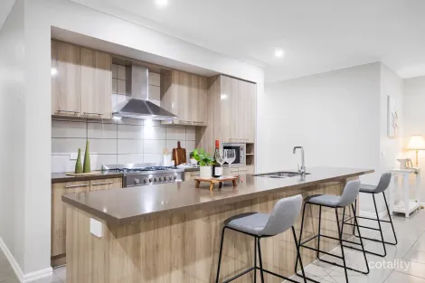 Property photo of 17 Langdon Drive Wyndham Vale VIC 3024