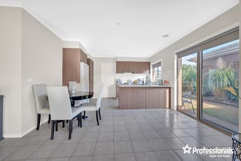 Property photo of 1/81 Kirkton Drive Kurunjang VIC 3337