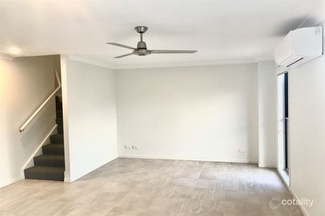 Property photo of 2/26-28 Trailblazer Drive Flagstone QLD 4280