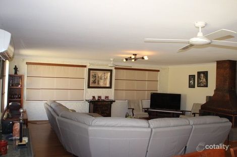 Property photo of 11 Ballidu Close Elanora QLD 4221