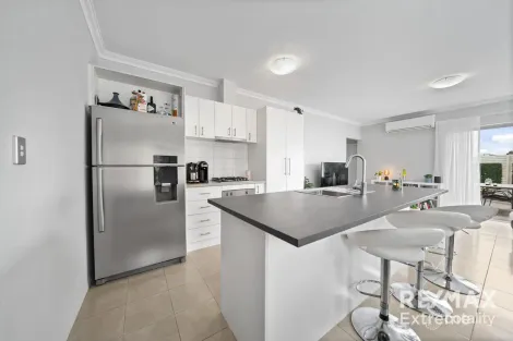 Property photo of 8/15 Titian Way Tapping WA 6065