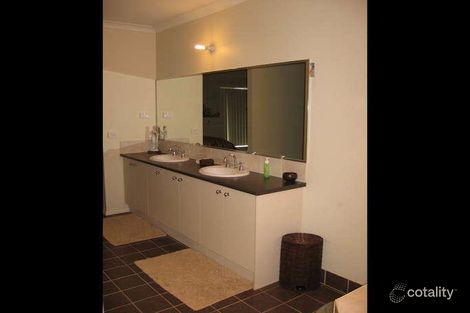 Property photo of 14 Emerald Rise Skye VIC 3977