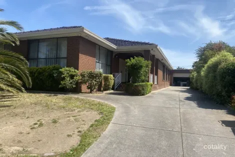 82 Hothlyn Dr, Craigieburn, VIC 3064