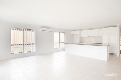 Property photo of 25 Skyblue Circuit Yarrabilba QLD 4207