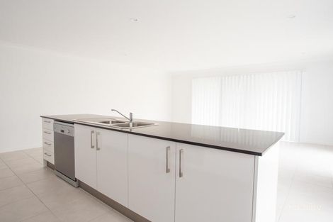 Property photo of 25 Skyblue Circuit Yarrabilba QLD 4207