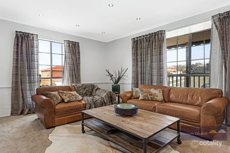 Property photo of 26 Edward Freeth Drive Endeavour Hills VIC 3802