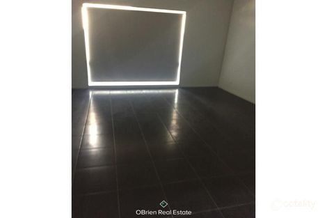 Property photo of 13 Stark Circuit Cranbourne East VIC 3977