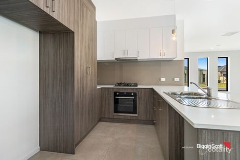Property photo of 59 Manny Paul Circuit Burnside Heights VIC 3023