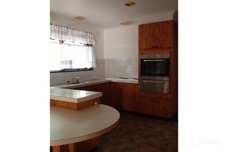 Property photo of 41 Roycroft Avenue Mill Park VIC 3082