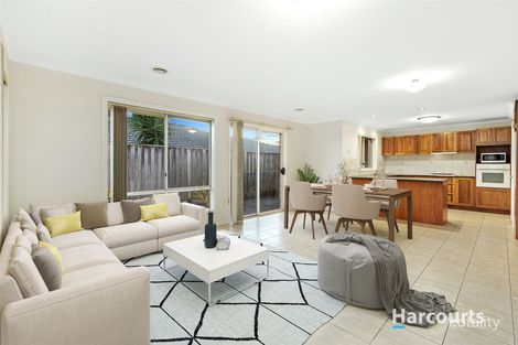 Property photo of 8 Perri-Raso Rise Rowville VIC 3178