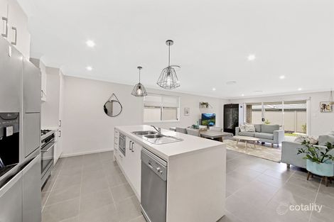 Property photo of 18 Archer Road Spring Farm NSW 2570