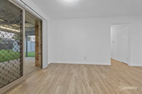 Property photo of 35 Cramer Boulevard Mount Warren Park QLD 4207