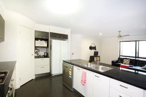 Property photo of 14 Robur Crescent Mountain Creek QLD 4557