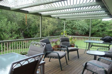 Property photo of 12 Golf Course Drive Middle Ridge QLD 4350