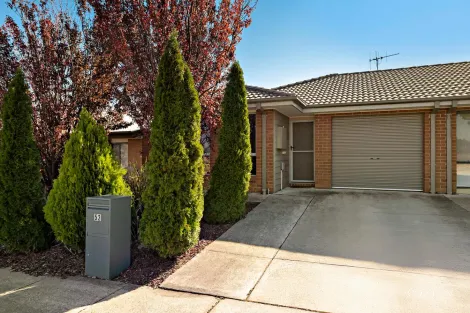 52 Refshauge Cres, Macgregor, ACT 2615