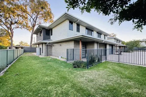 3/11 Bennett Ct, Moranbah, QLD 4744