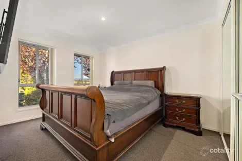 Property photo of 52 Refshauge Crescent Macgregor ACT 2615